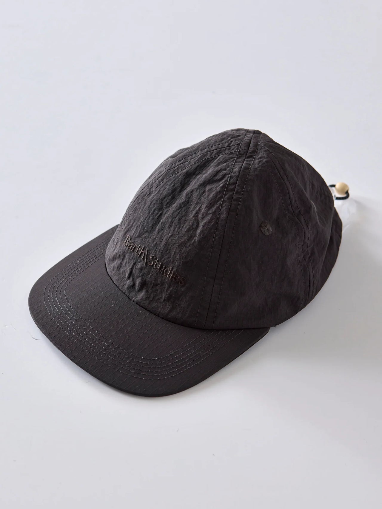 EQ-115PA P_Article Crew Hat in Carbon