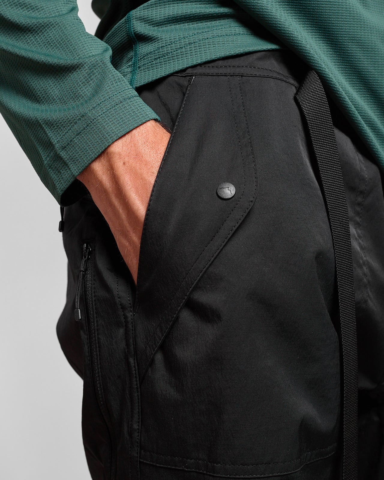 Snap Pocket Pants in Black