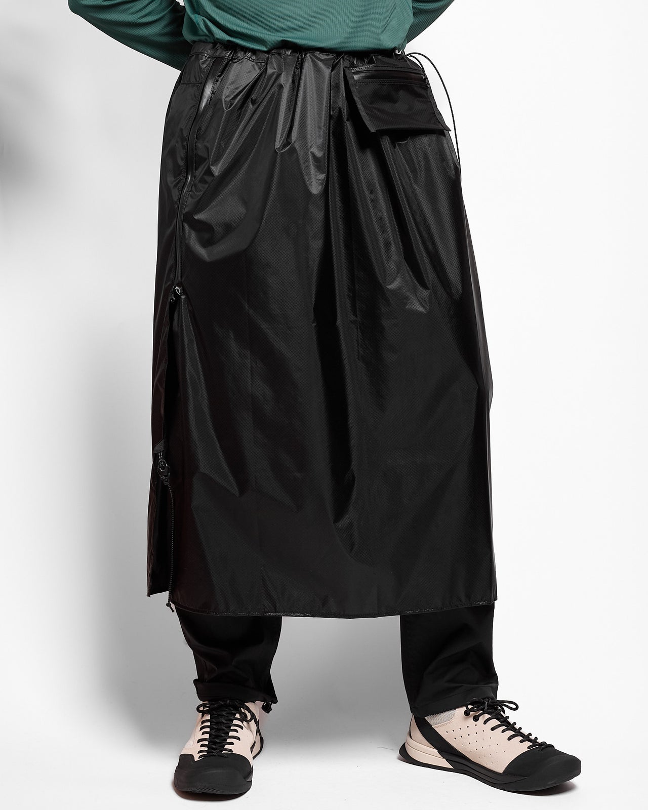 Hiking Skirt in Black