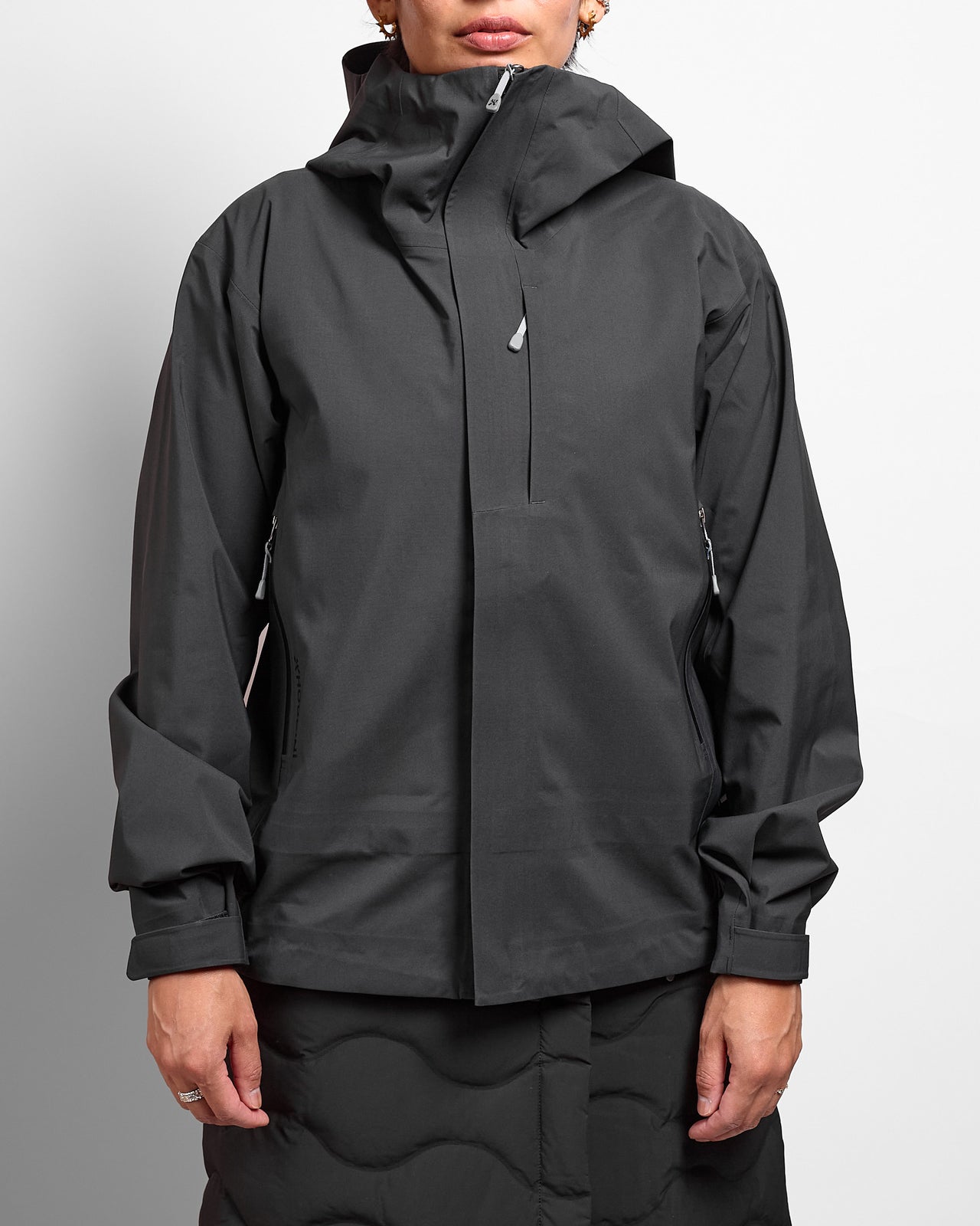 W's Five to Nine Jacket in True Black