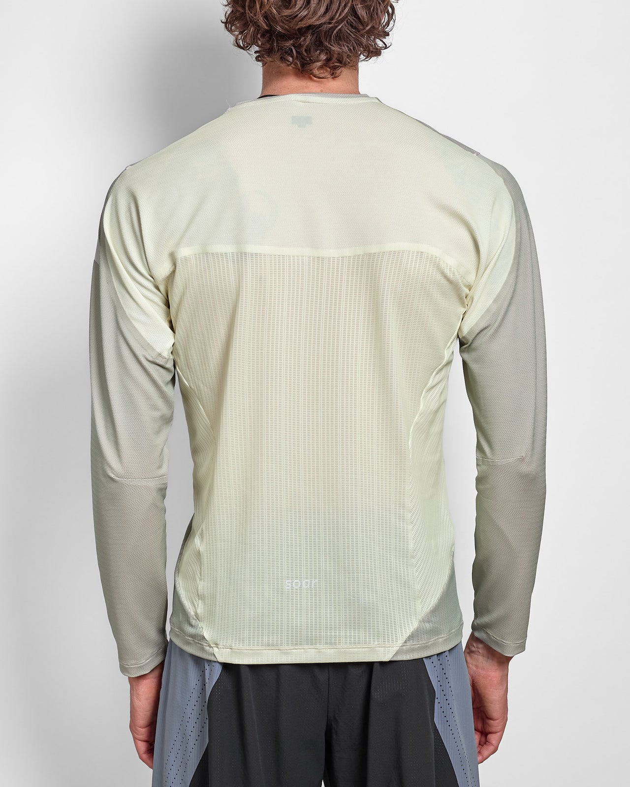 Hot Weather Long Sleeve T in Warm Grey/Yellow