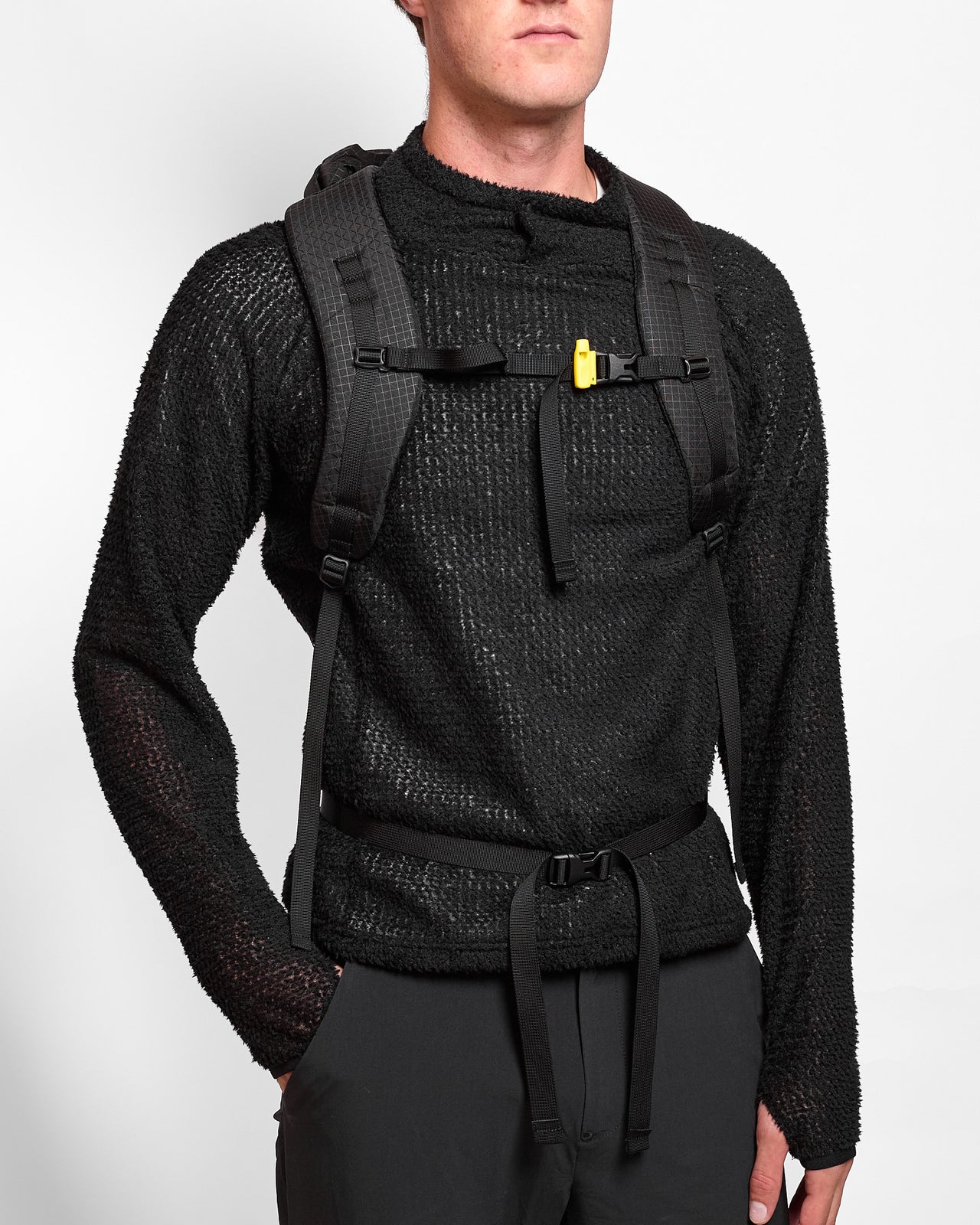 Gaya Roll Top B-Grid Mesh in Black