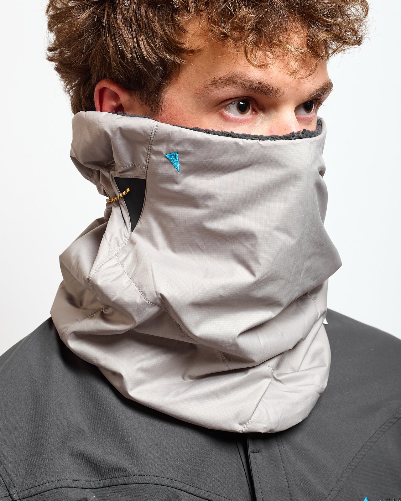 Viglaf Neck Gaiter in Ridge Grey