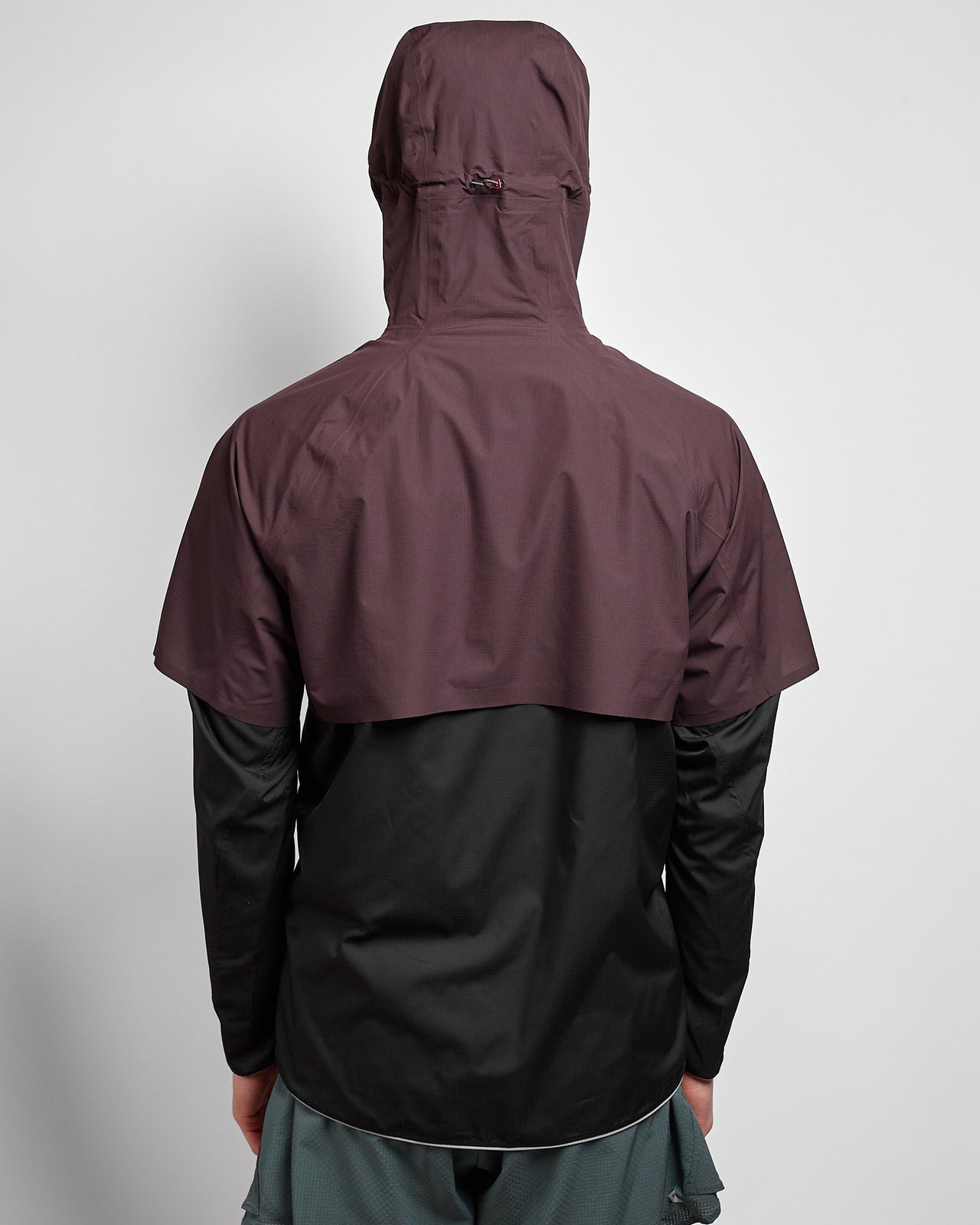 M's Vidre Hood Jacket in Brown Umber-Black