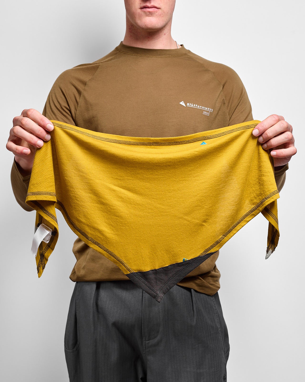 Allvis Scarf in Light Gold