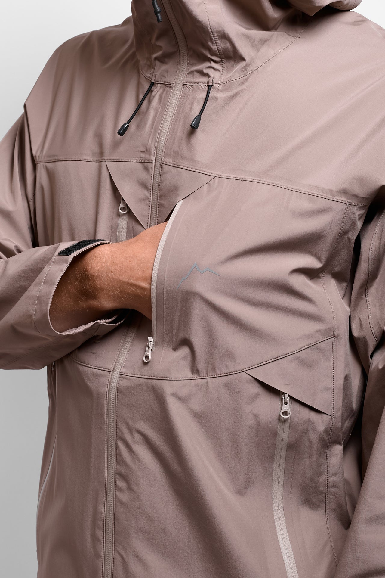 Light Shield Jacket 2 in Beige