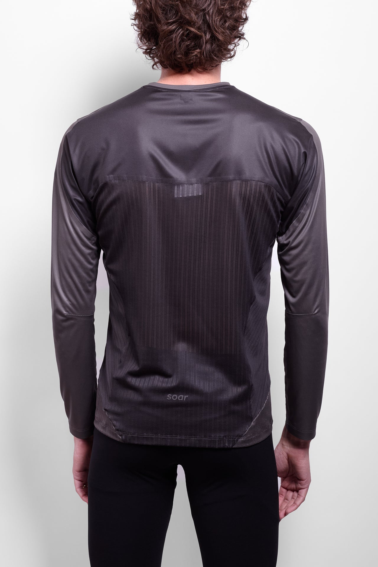 Hot Weather Long Sleeve T in Black/Forest Grey