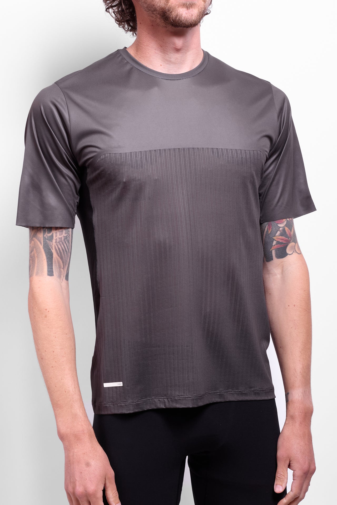 Hot Weather T in Black/Forest Grey