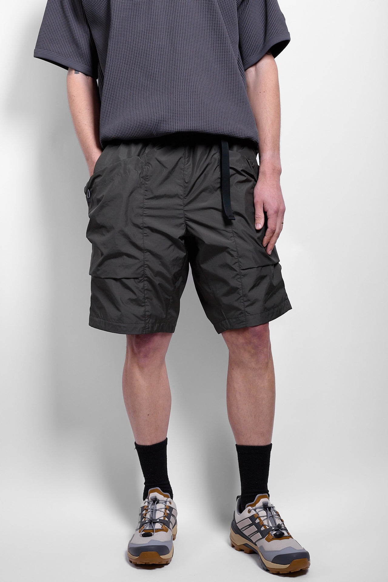 Rip-Stop Shorts in Dark Olive
