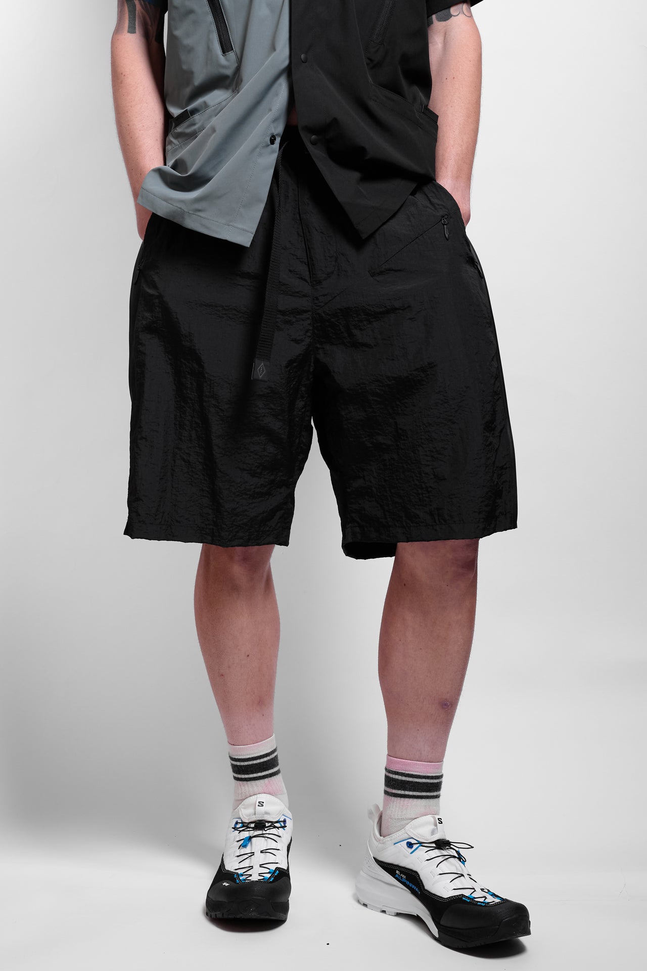 Extra Mile Breeze Short in Black