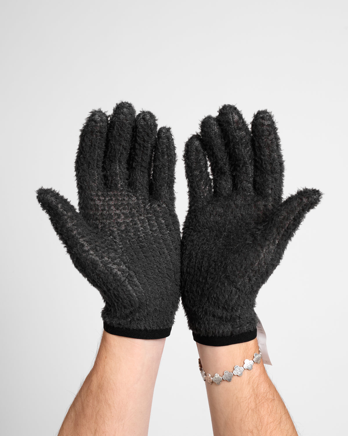 FuzzFleece™ AD Gloves in Phantom