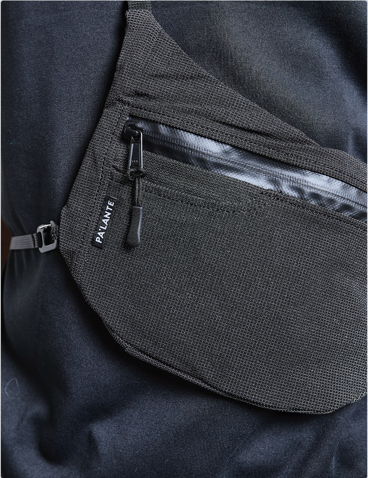 Sidebag in Black Grid Mesh
