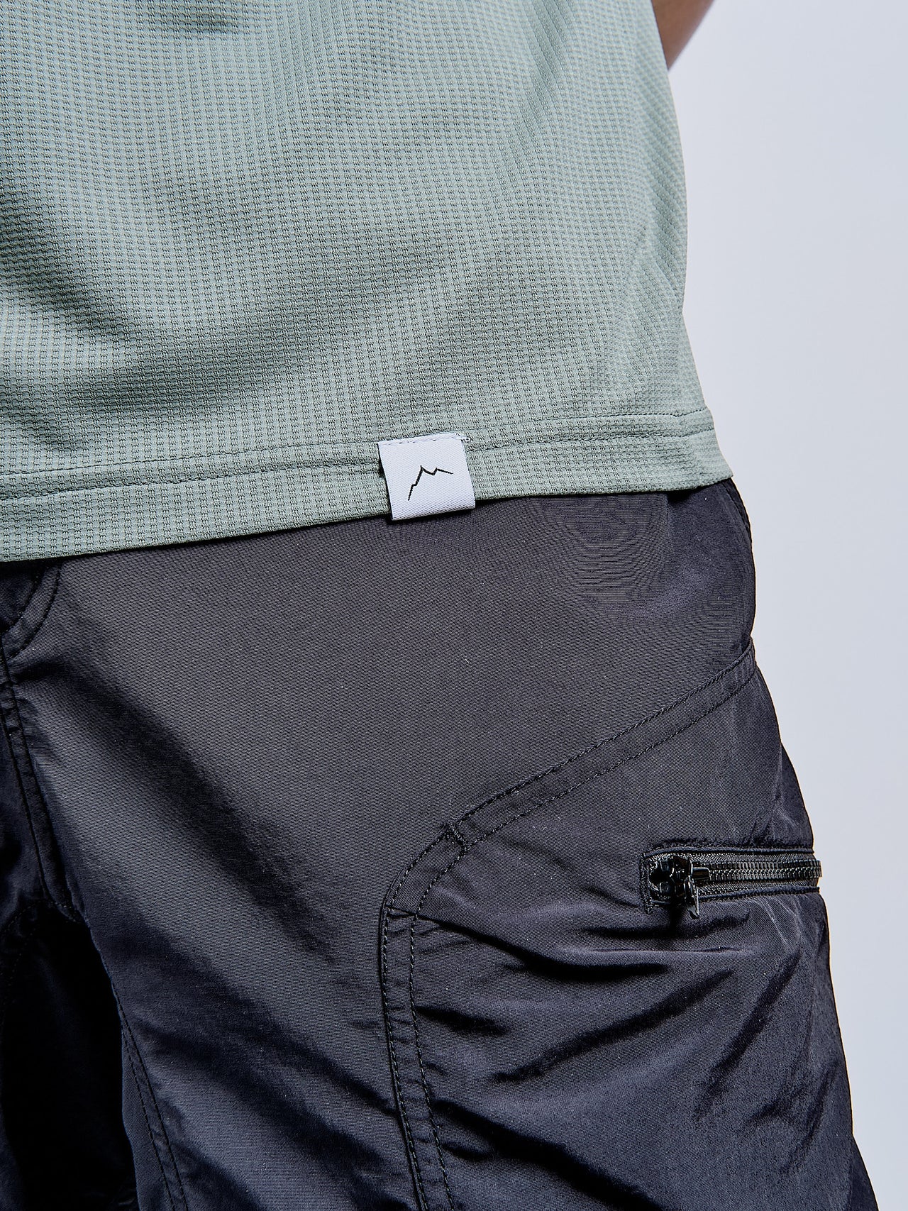 Logo Air Short Sleeve in Stone