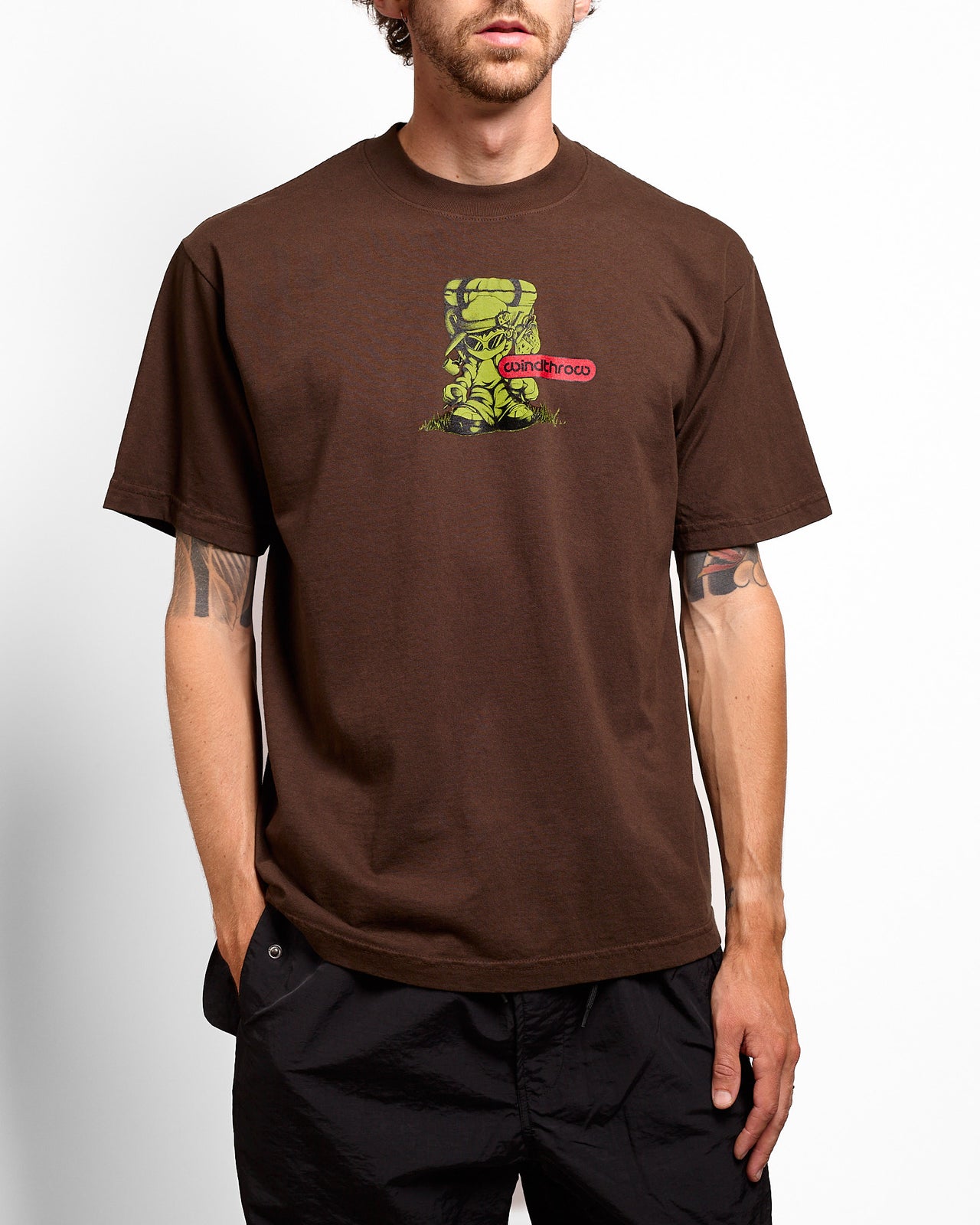 Hiker Tee in Chocolate