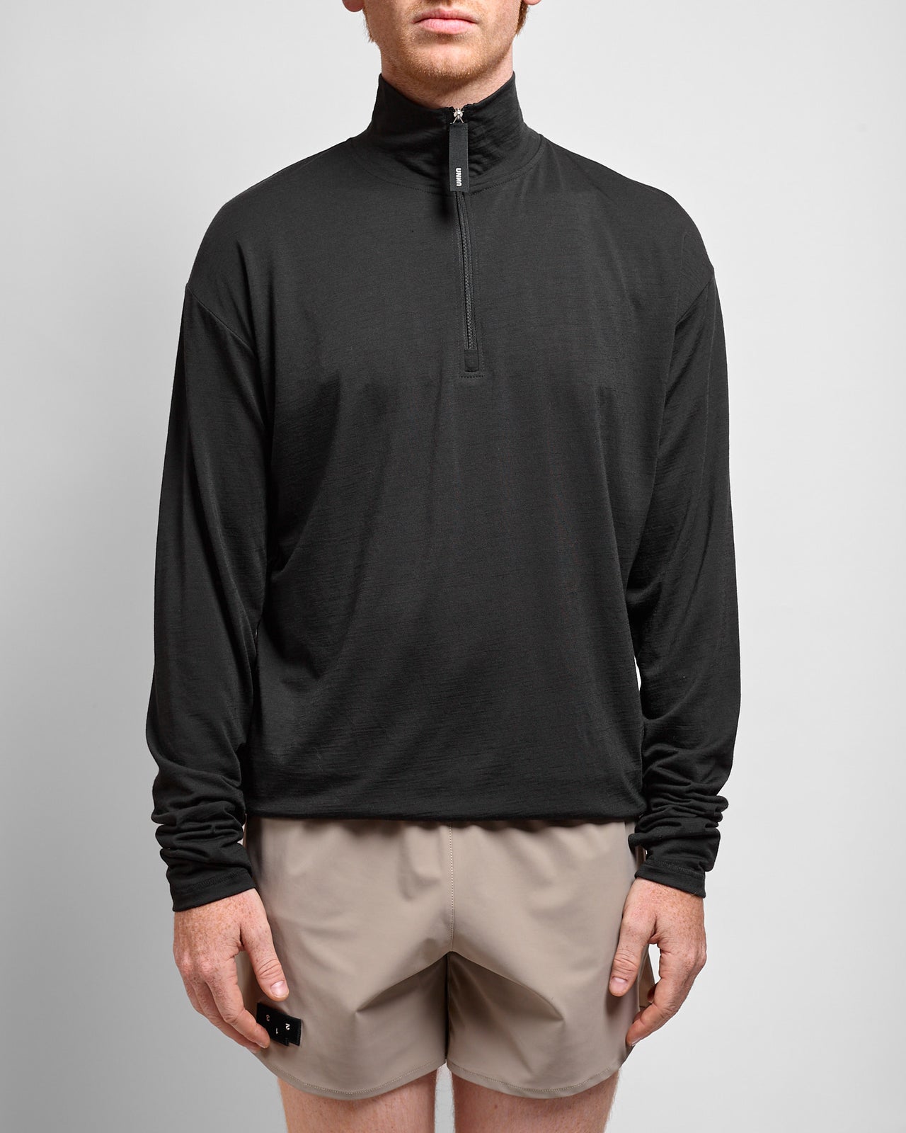 Zip-Up Wool Layer in Black