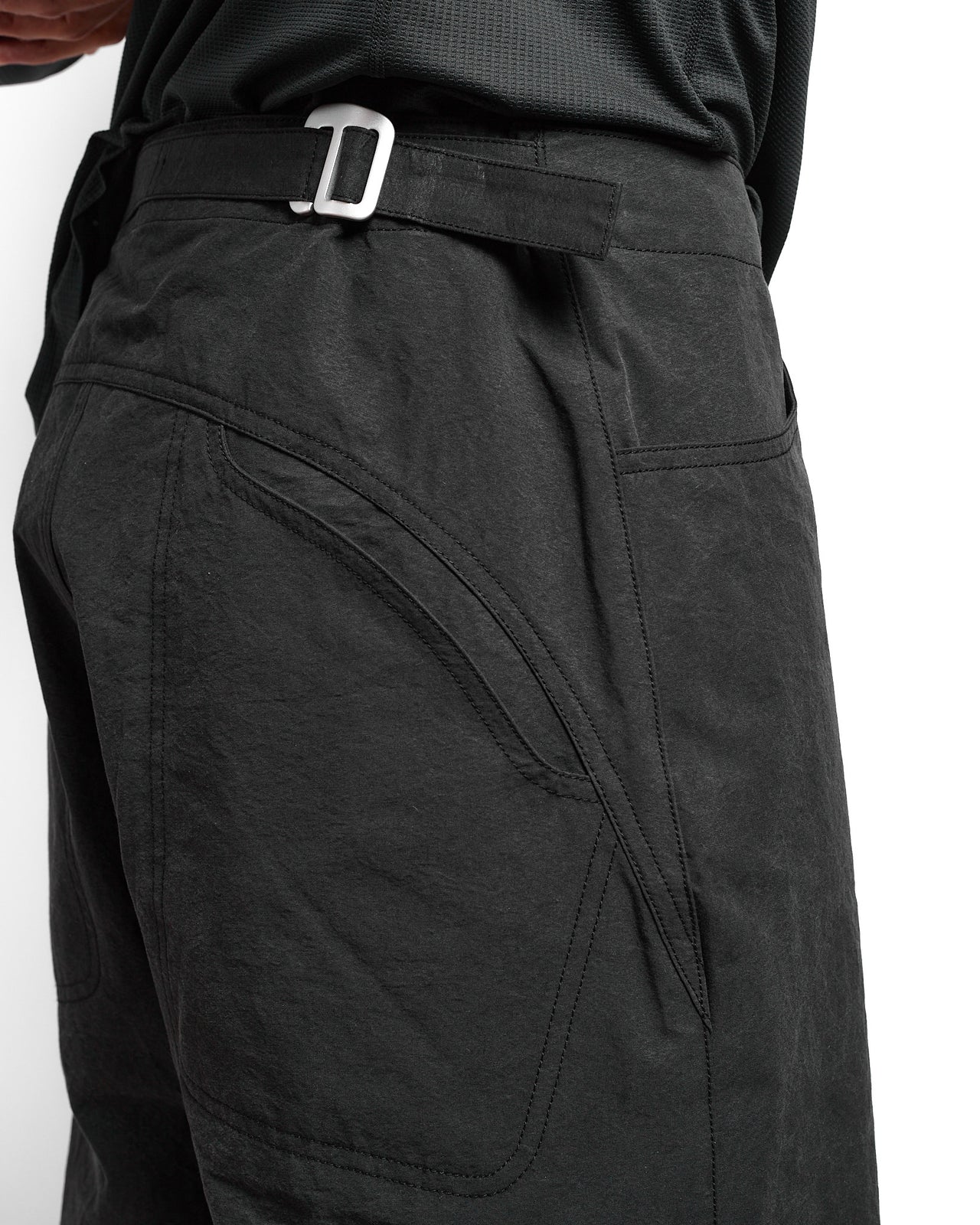 Loop Claw Trouser in Black