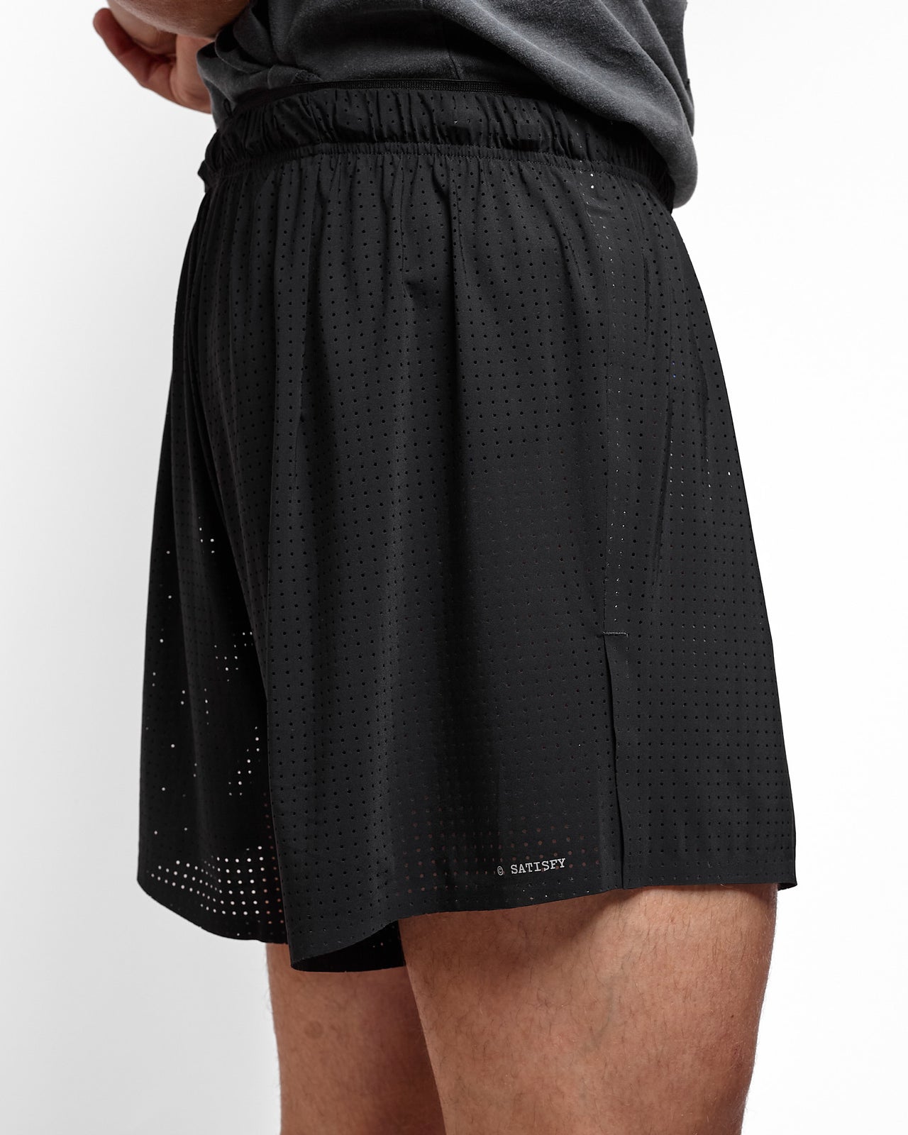 Space-O 5" Shorts in Black