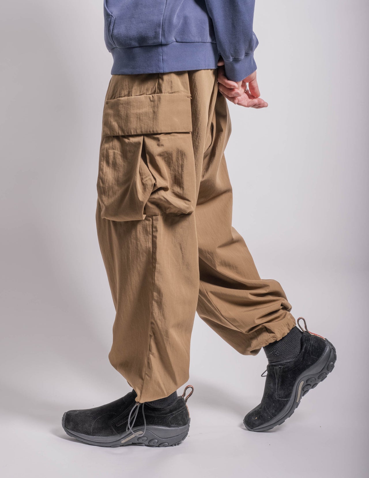 Technical Wide Cargo Pant in Coyote