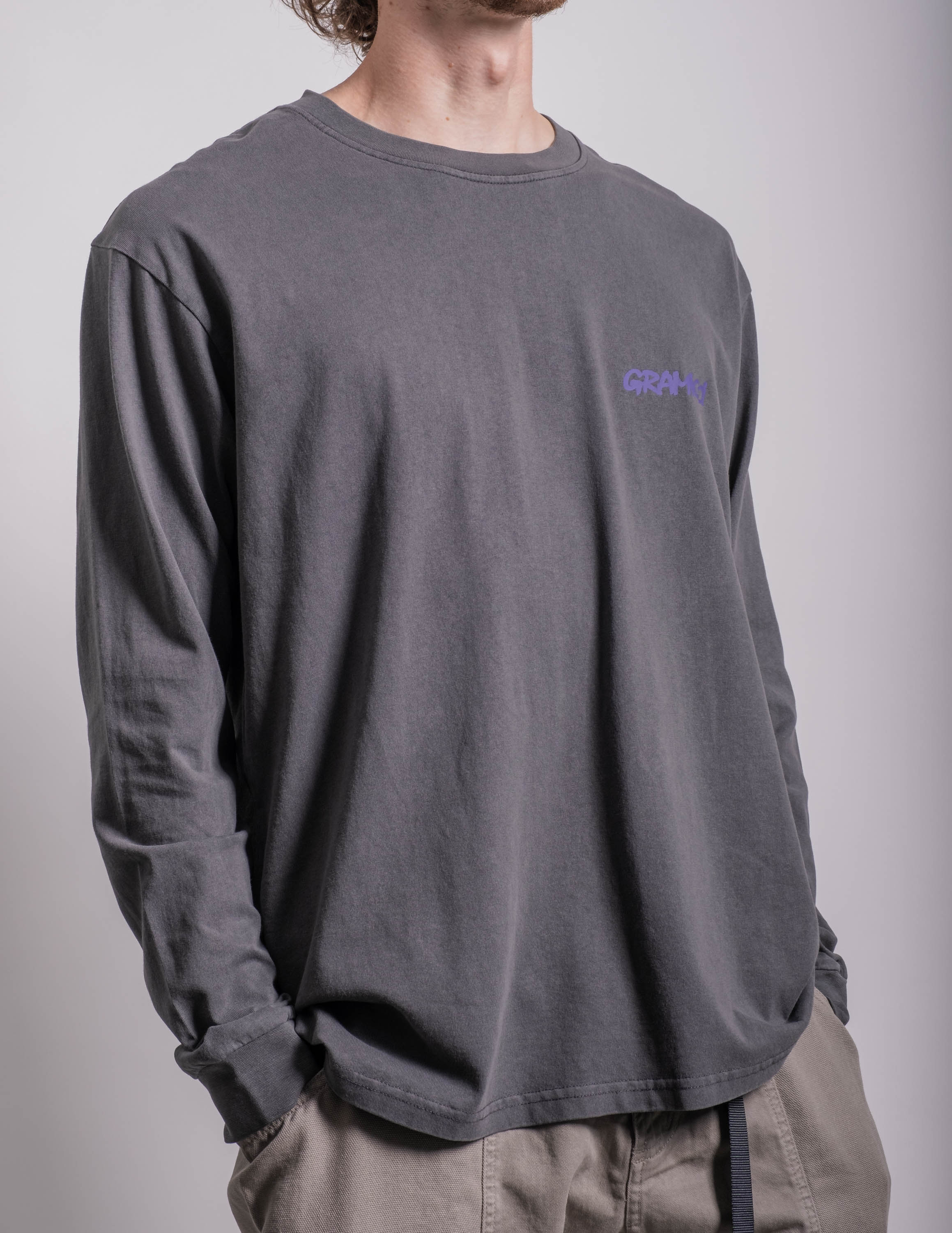 Footprints L/S Tee in Grey Pigment ~ Windthrow