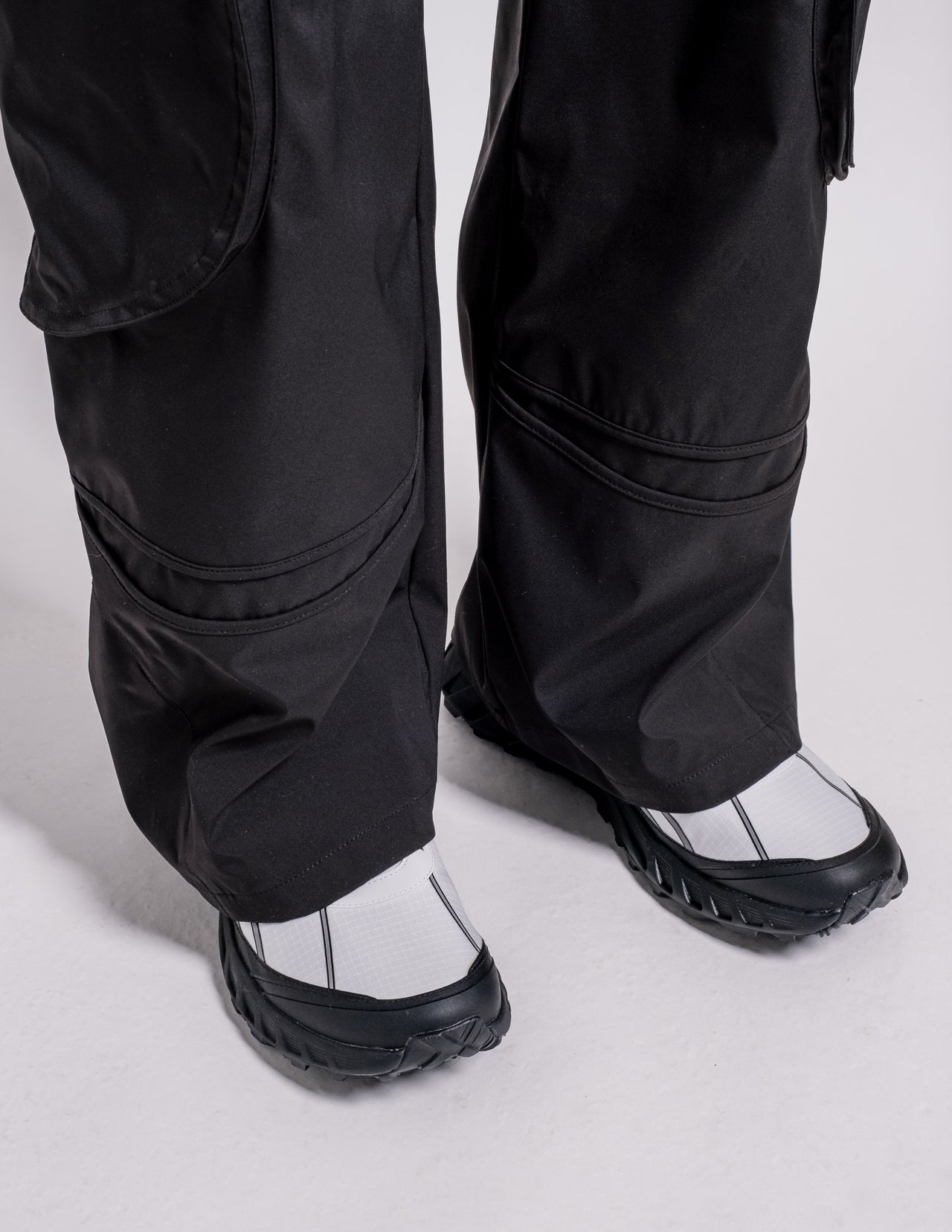 Covering Pocket Pants in Black