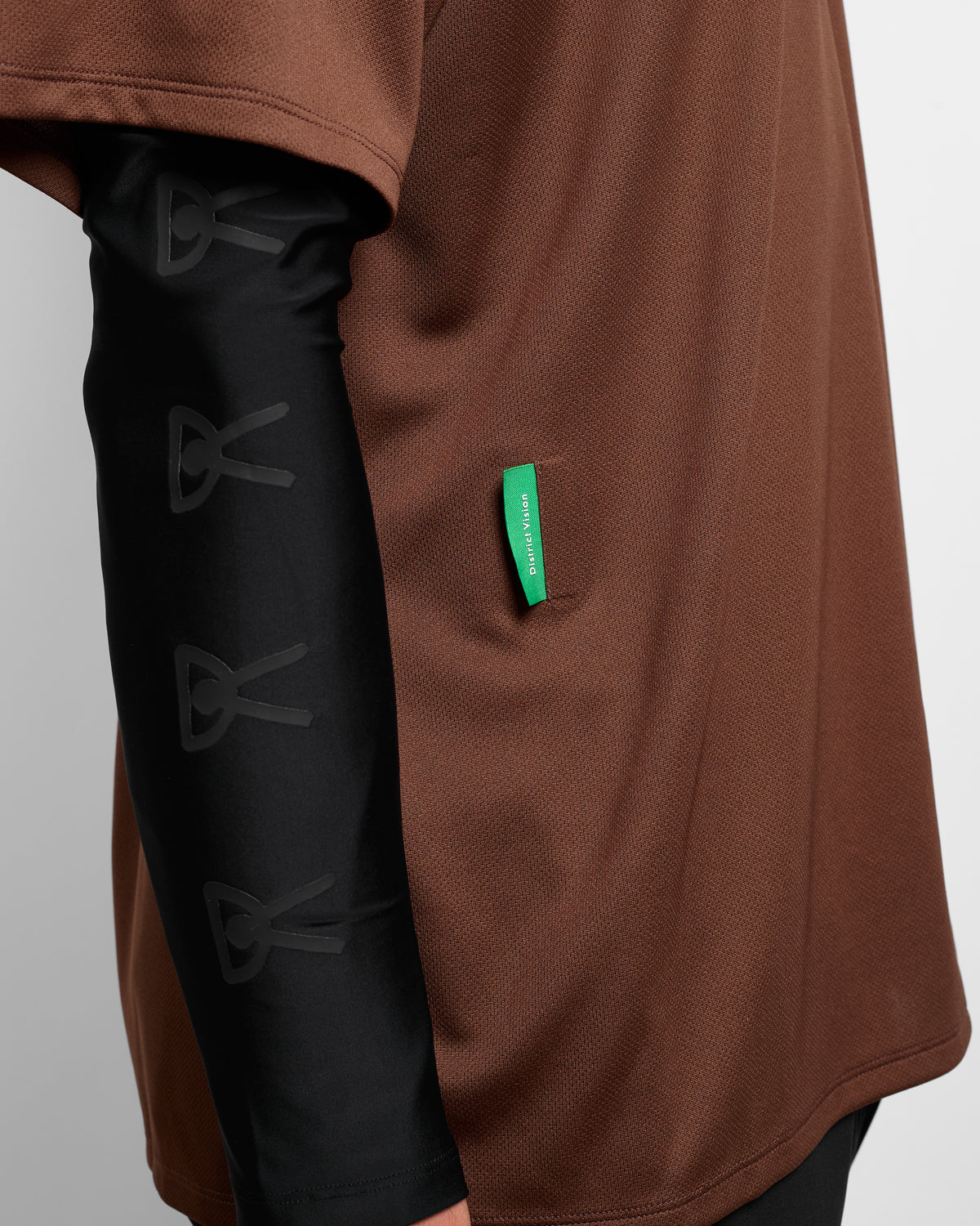 Boxy Compression Training Tee in Espresso/Black