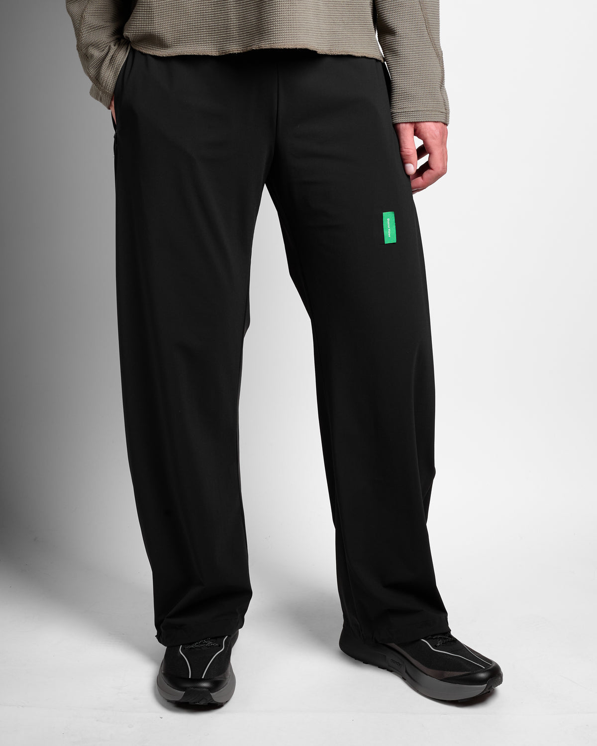 Performance Lab Track Pant in Black