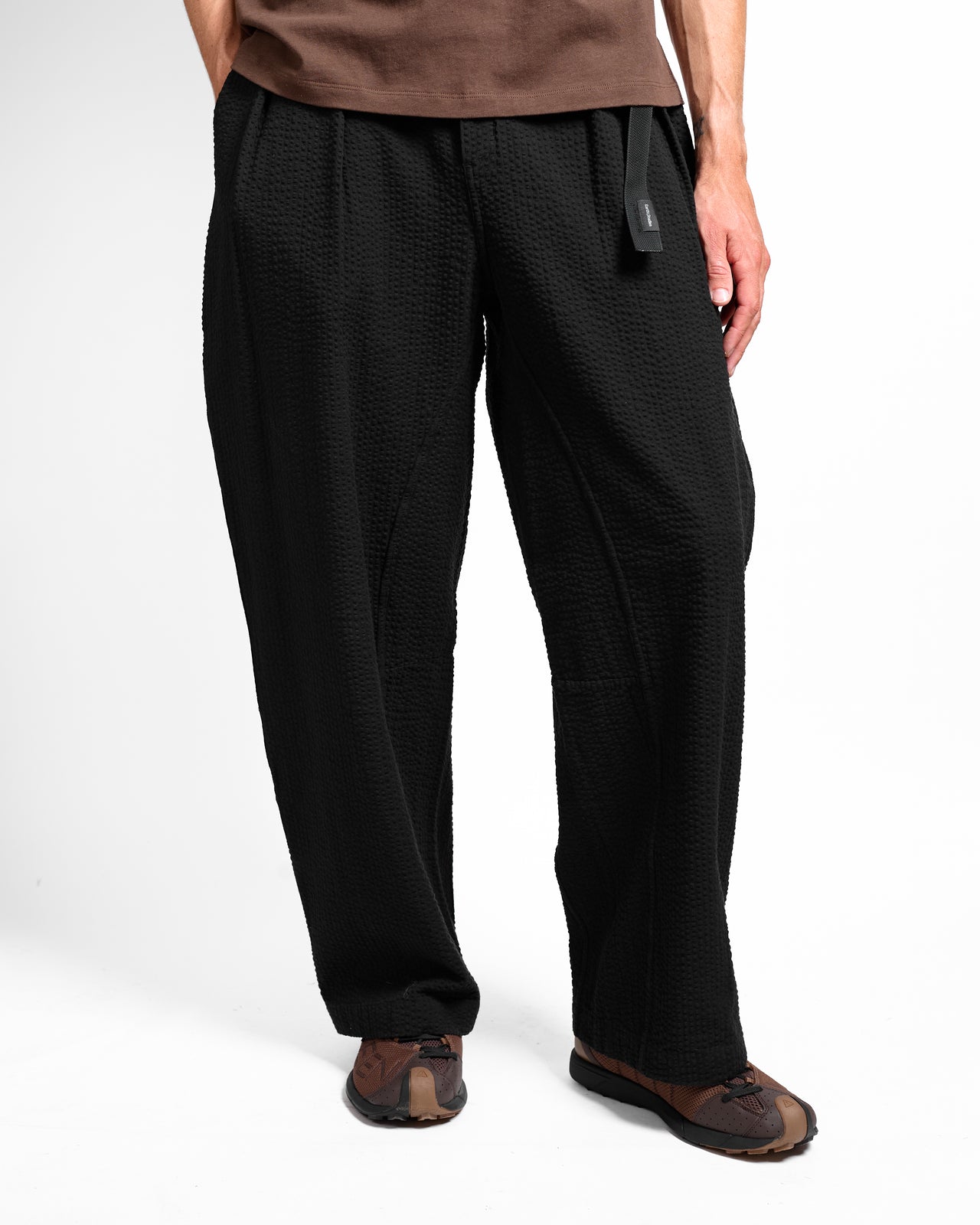 MP-111 Pleated Trouser in Carbon