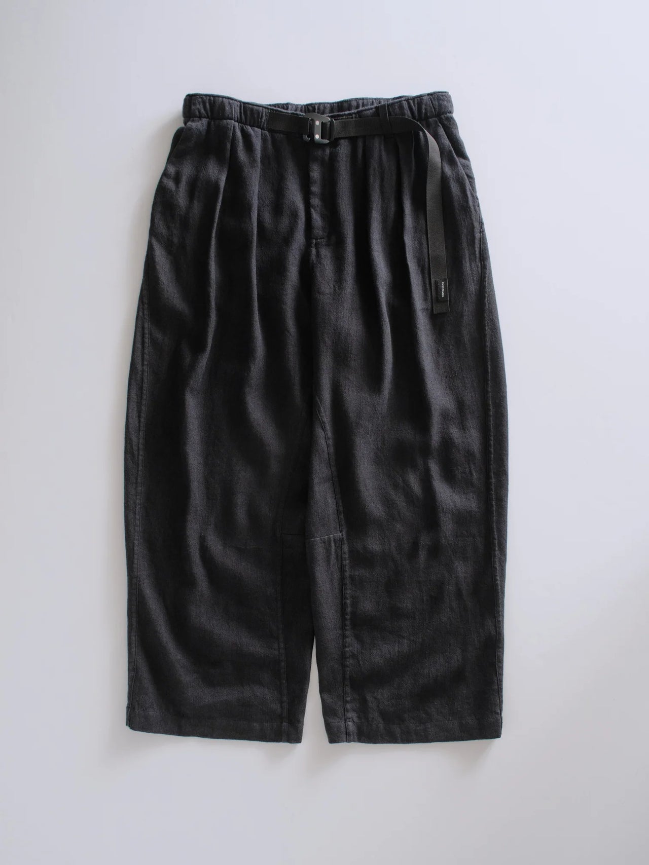 MP-111 Pleated Trouser in Charcoal Linen
