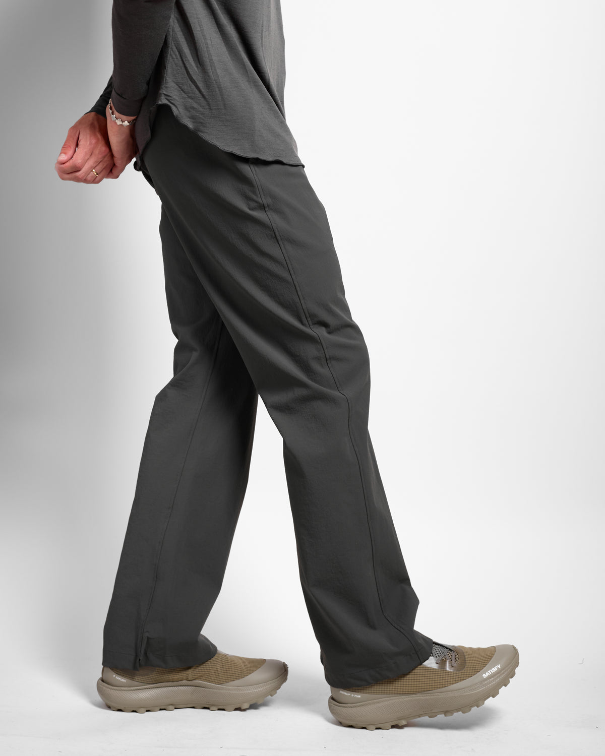 Explora Pant in Beluga