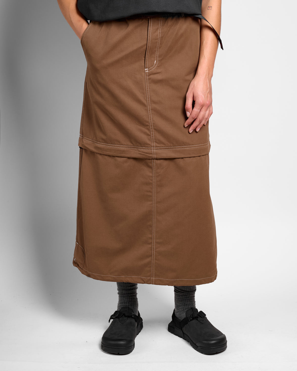 WR Convertible Skirt in Deep Brown