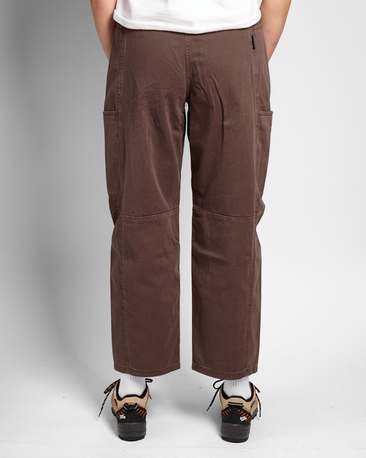 W's Voyager Pant in Brown Pigment