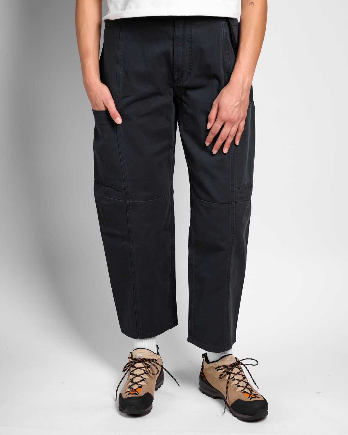 W's Voyager Pant in Double Navy