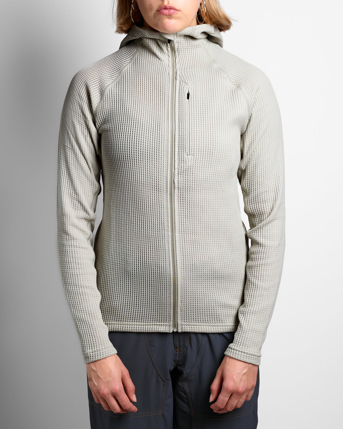 W's Pace Flow Houdi in Greenish Gray