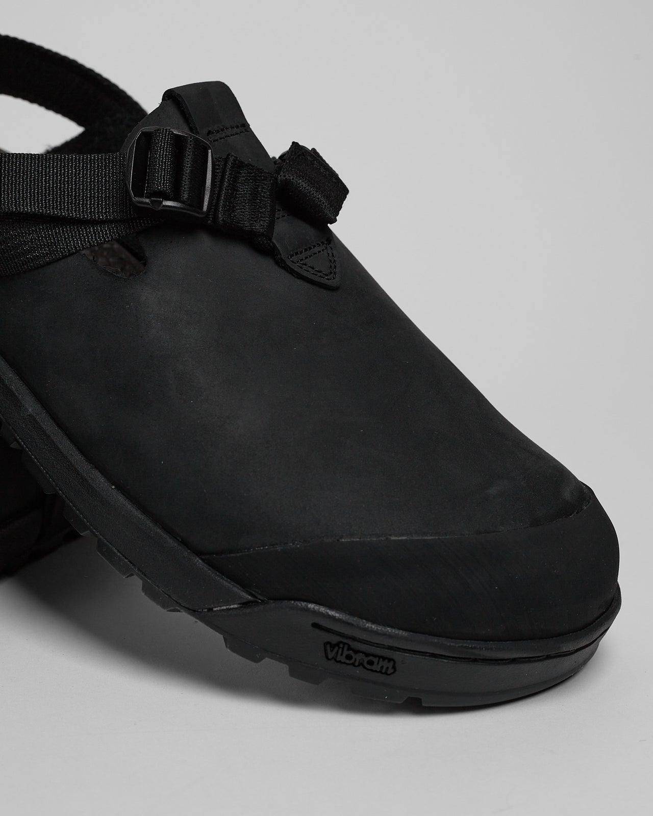 Mountain Clog in Obsidian Dark Gray Nubuck Leather