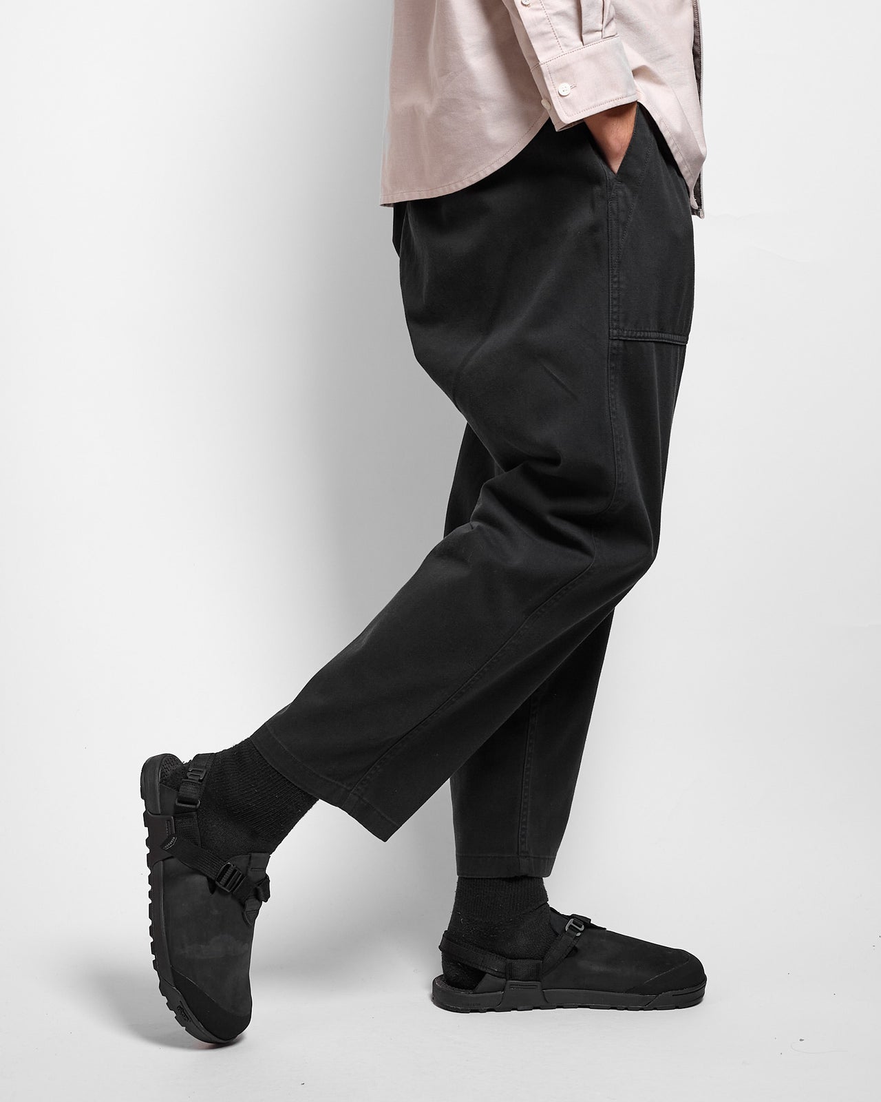 Loose Tapered Pant in Black