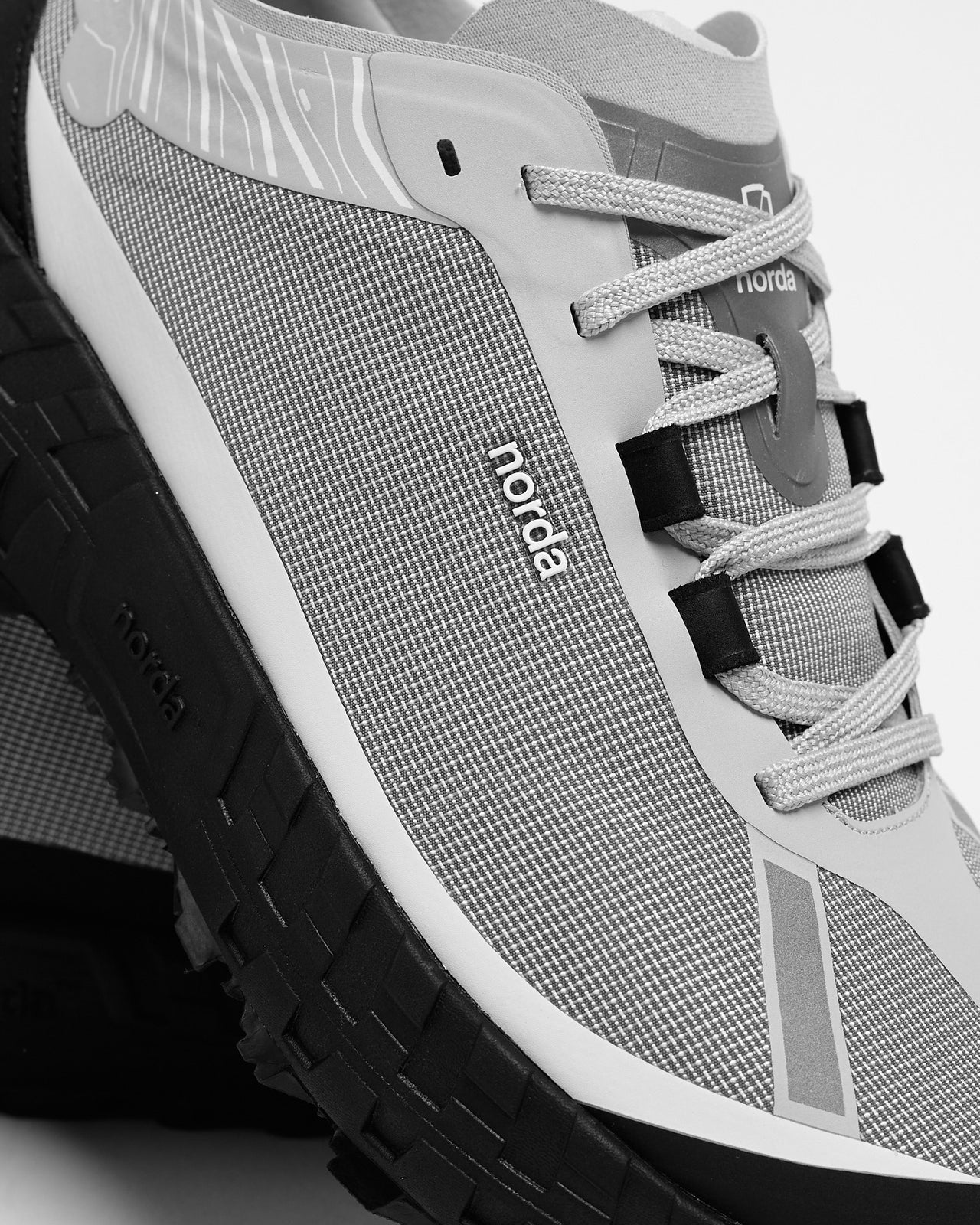 norda 001A in Pewter