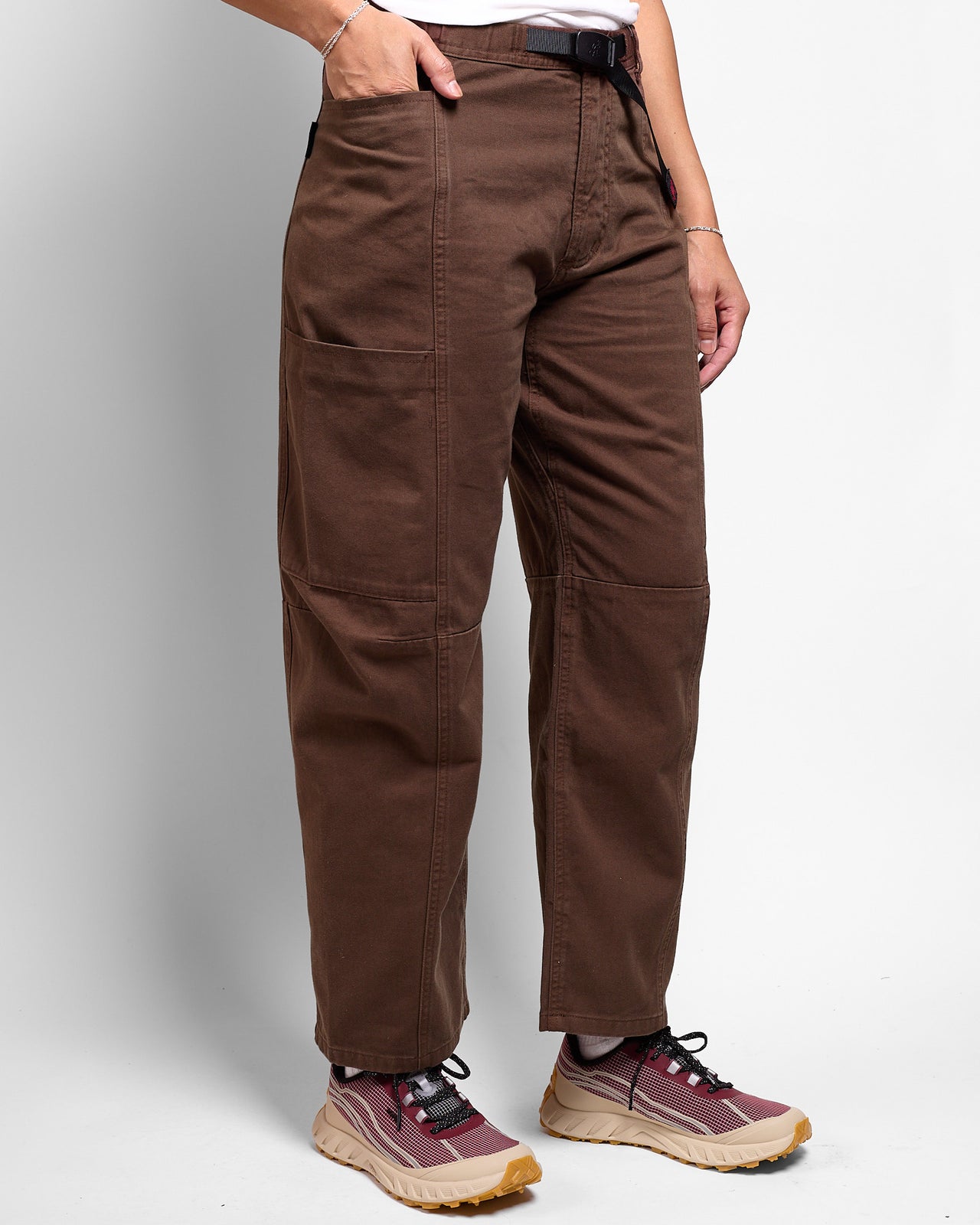 W's Voyager Pant in Tobacco