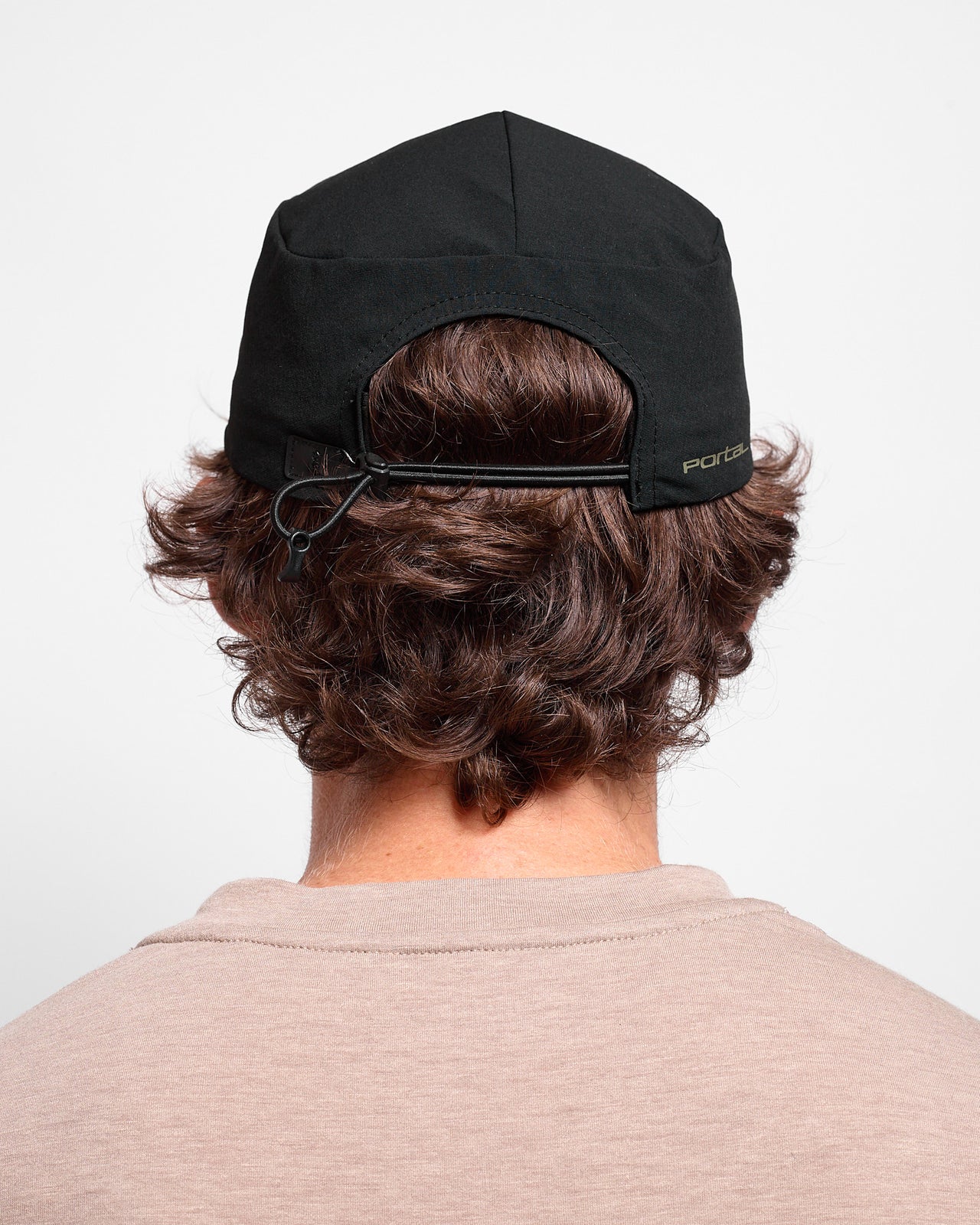 Radius Cap in Black Beauty