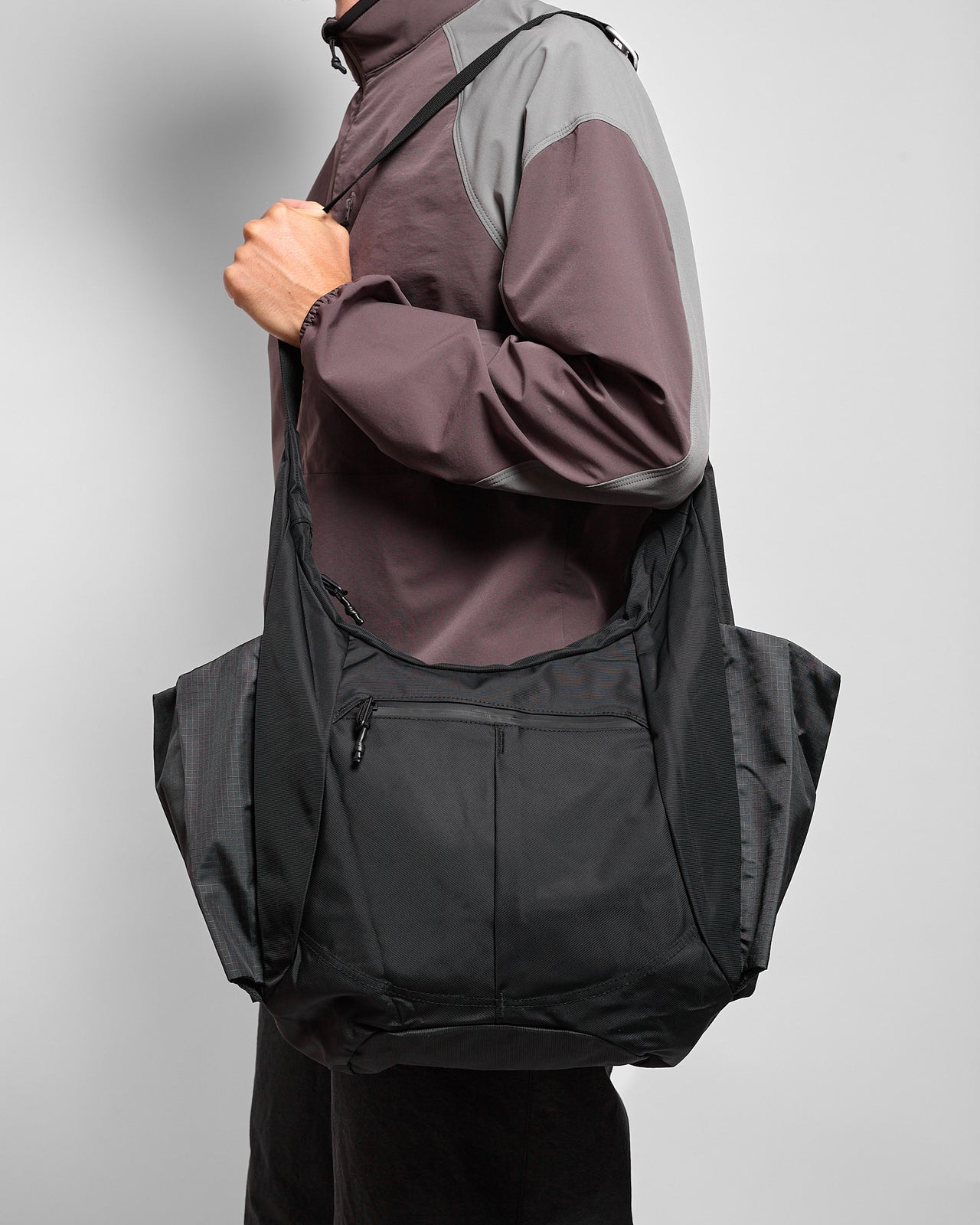 Static Comp Bag in Black