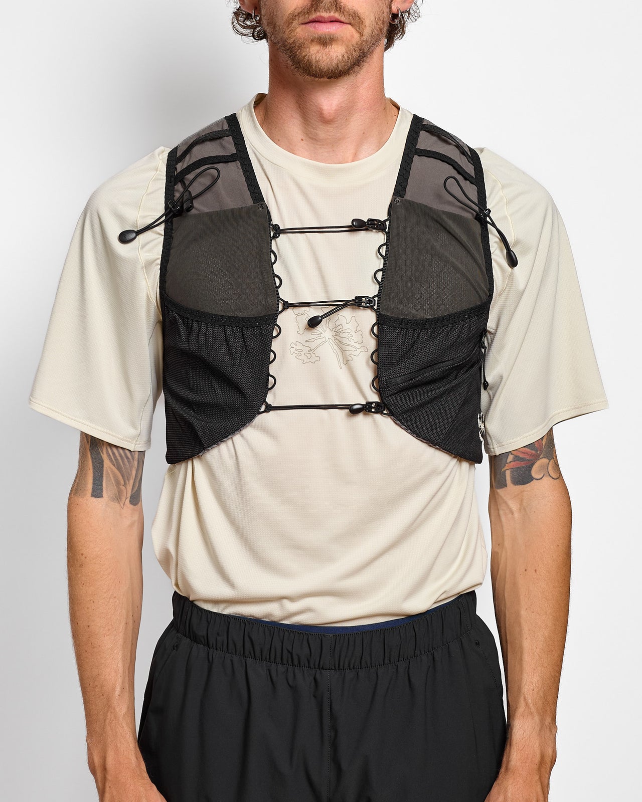 Passage Cargo Vest in Beluga