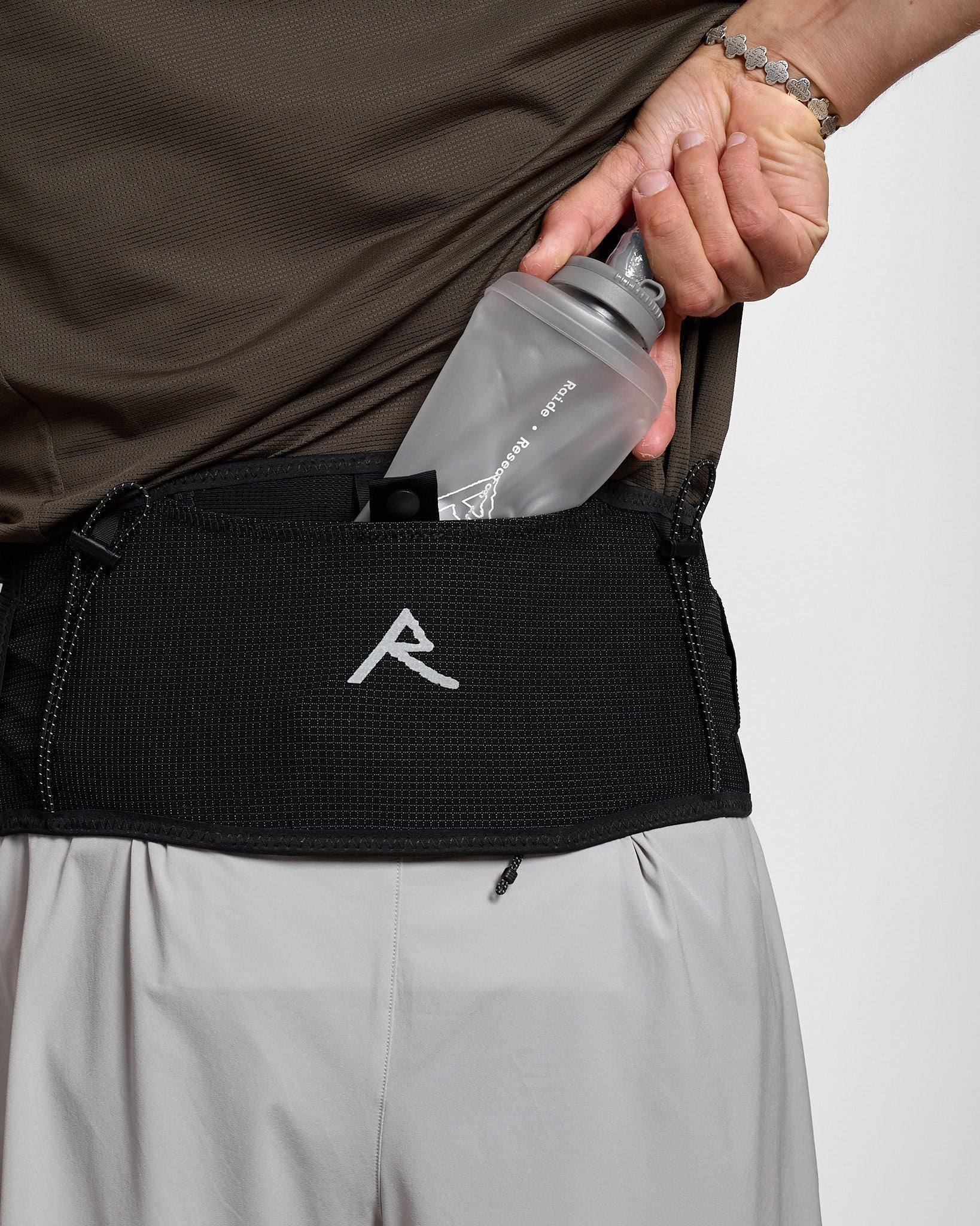 LF 2L Running Belt in Black ~ Windthrow