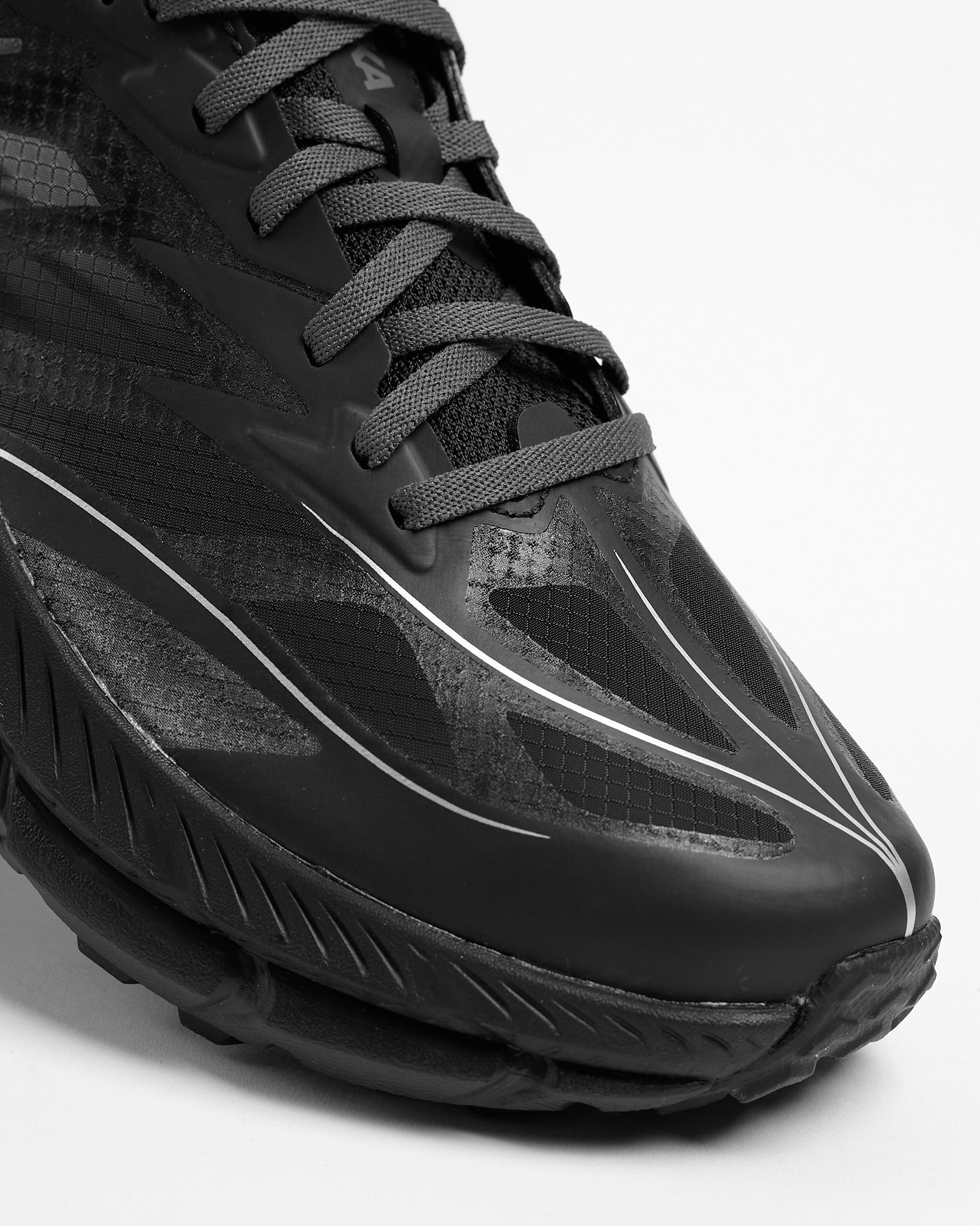 Mafate Speed 4 Lite in Black/Outer Orbit ~ Windthrow