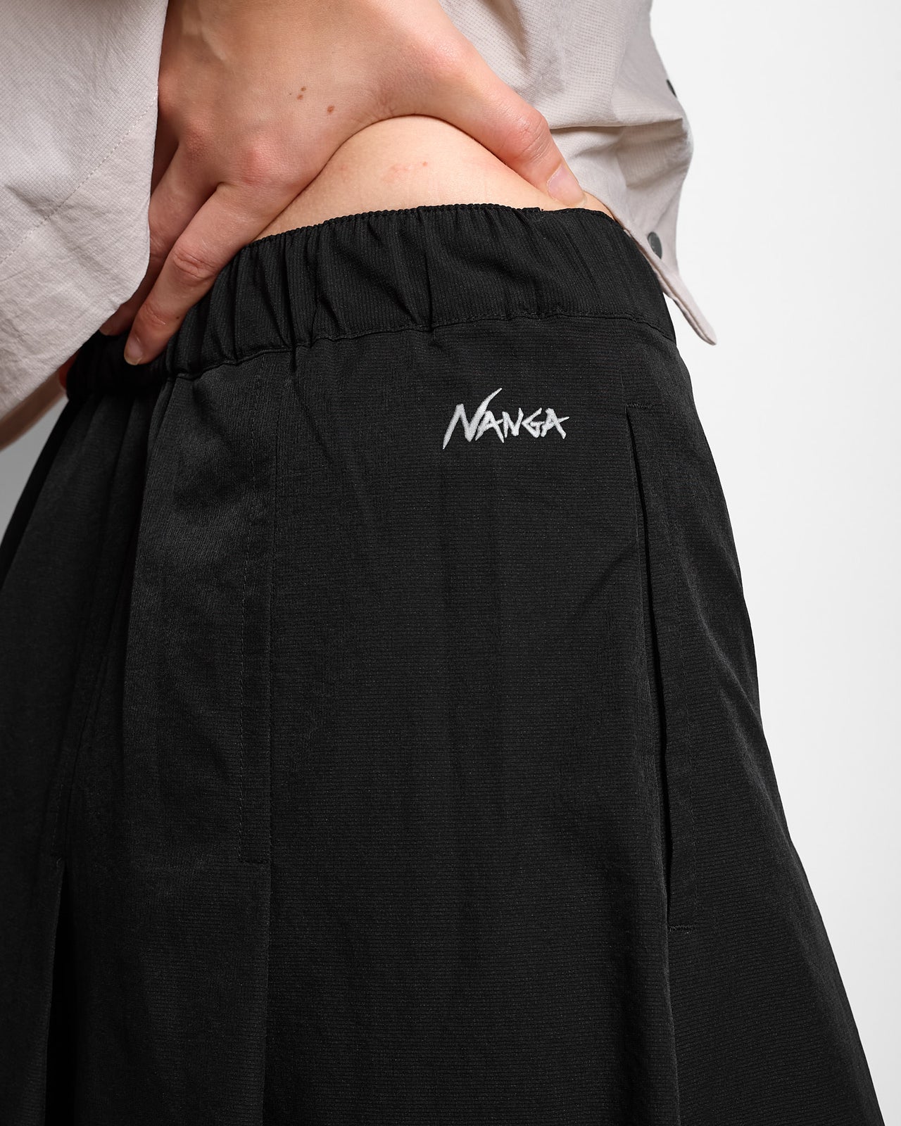 DotAir® Comfy Pleated Skirt in Black