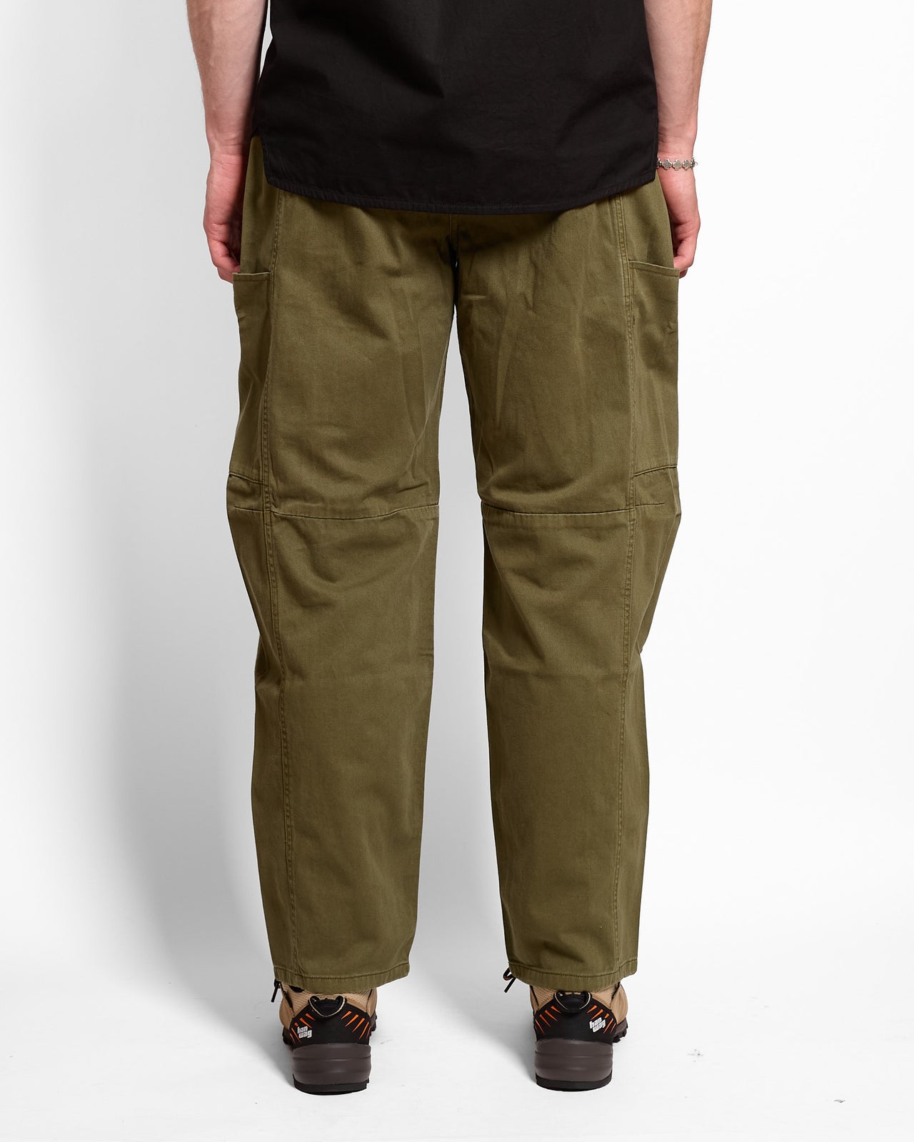 M's Voyager Pant in Army Pigment