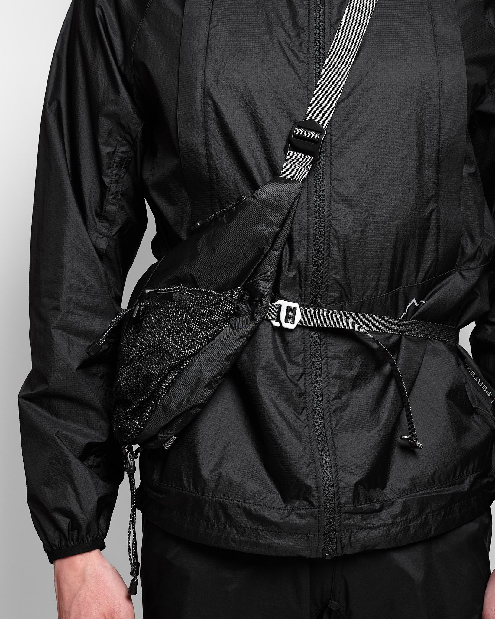 M2 | Crossbody Bag in Black ~ Windthrow