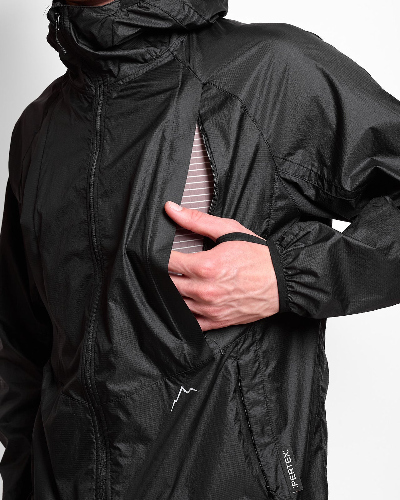 Trail Air Jacket in Black