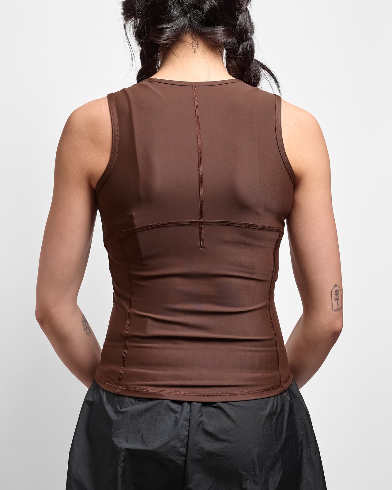 Fitted Training Tank Top in Umber