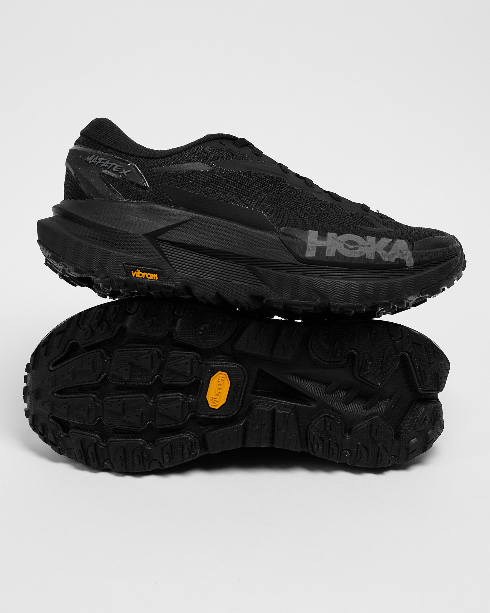 Mafate X in Black/ Satellite Grey ~ Windthrow