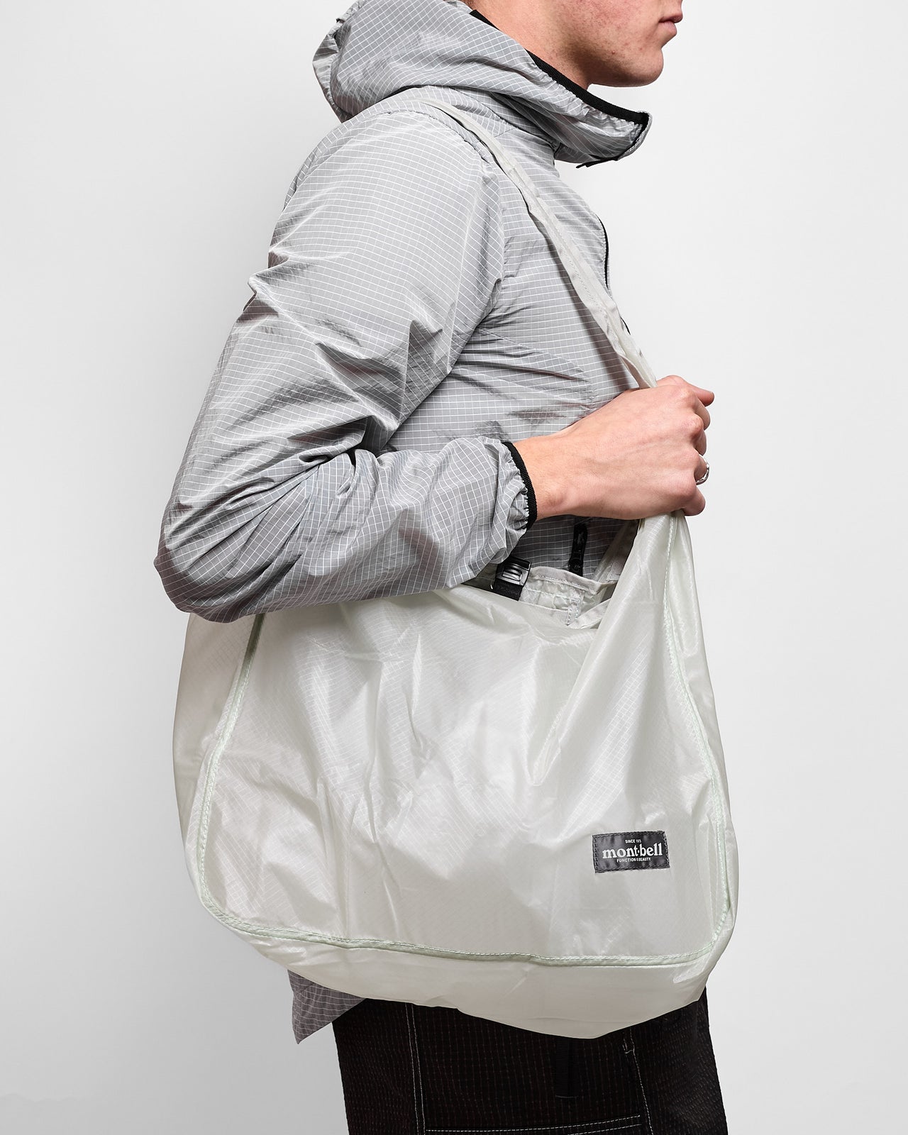 U.L. Mono Shoulder Bag L in Ice White