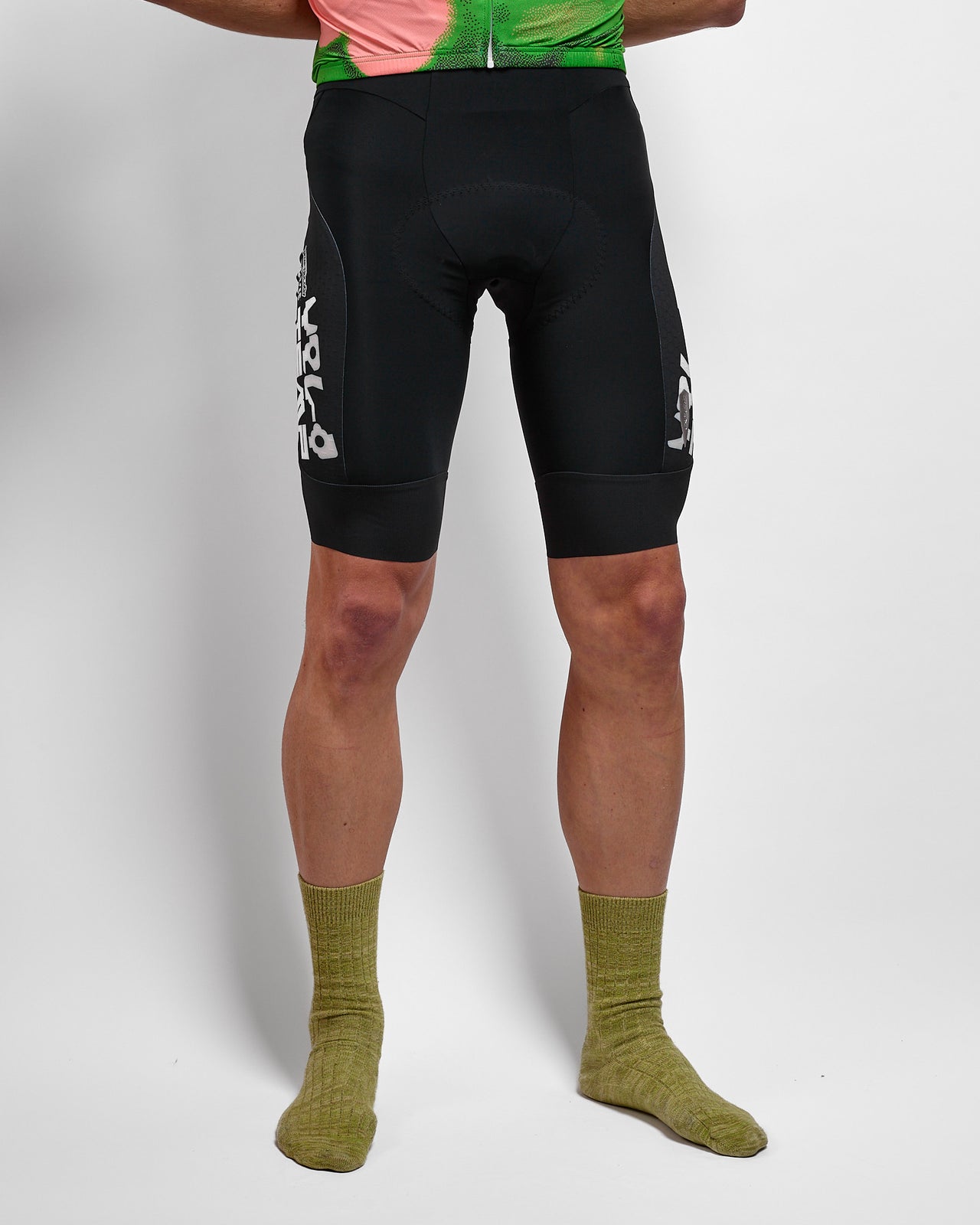 Velo Temp Pelvis Bergamo Bib Short in Black